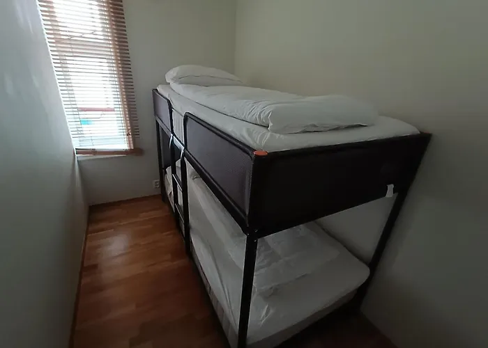 Right In The Centre *